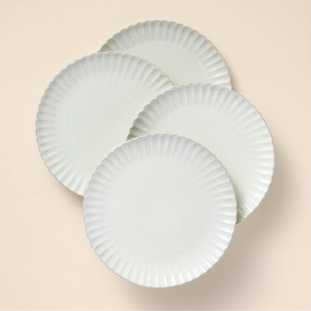 Hearth & Hand Magnolia 4pk 10.5" Scalloped Edge Stoneware Dinner Plates …